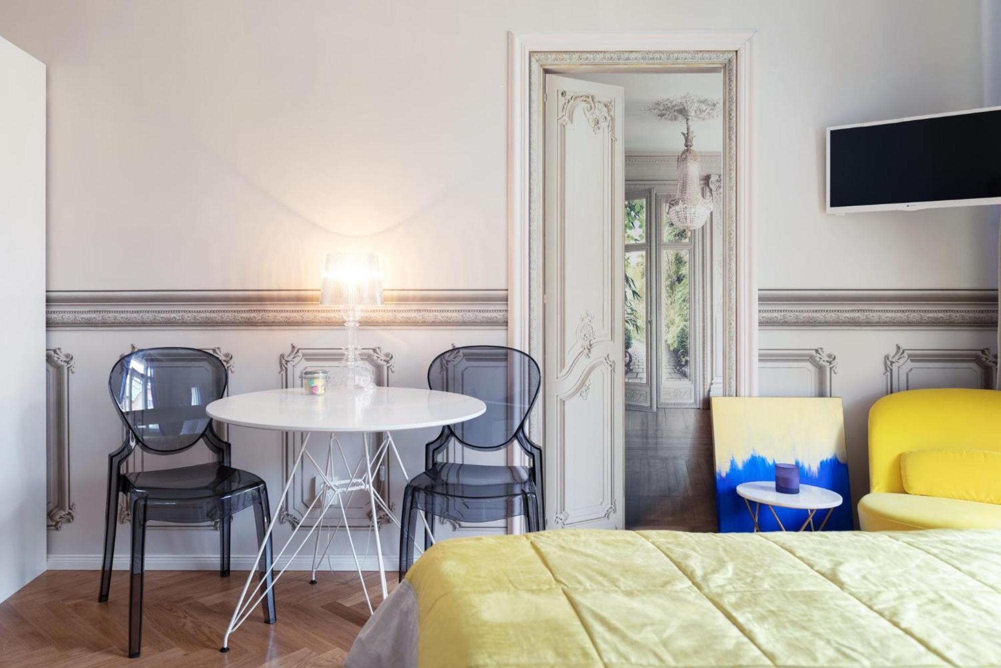 Prague Days - Sunny Riverside Apartments With Terraces 외부 사진