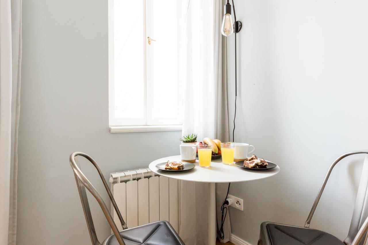 Prague Days - Sunny Riverside Apartments With Terraces 외부 사진