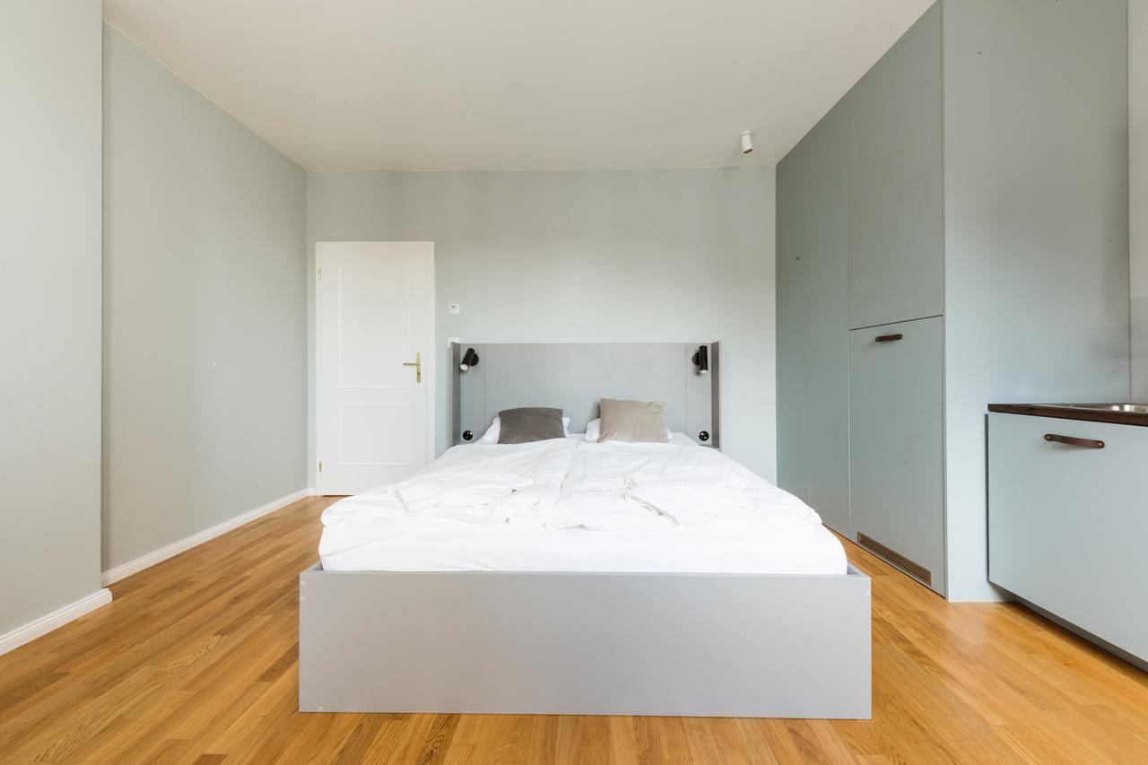 Prague Days - Sunny Riverside Apartments With Terraces 외부 사진